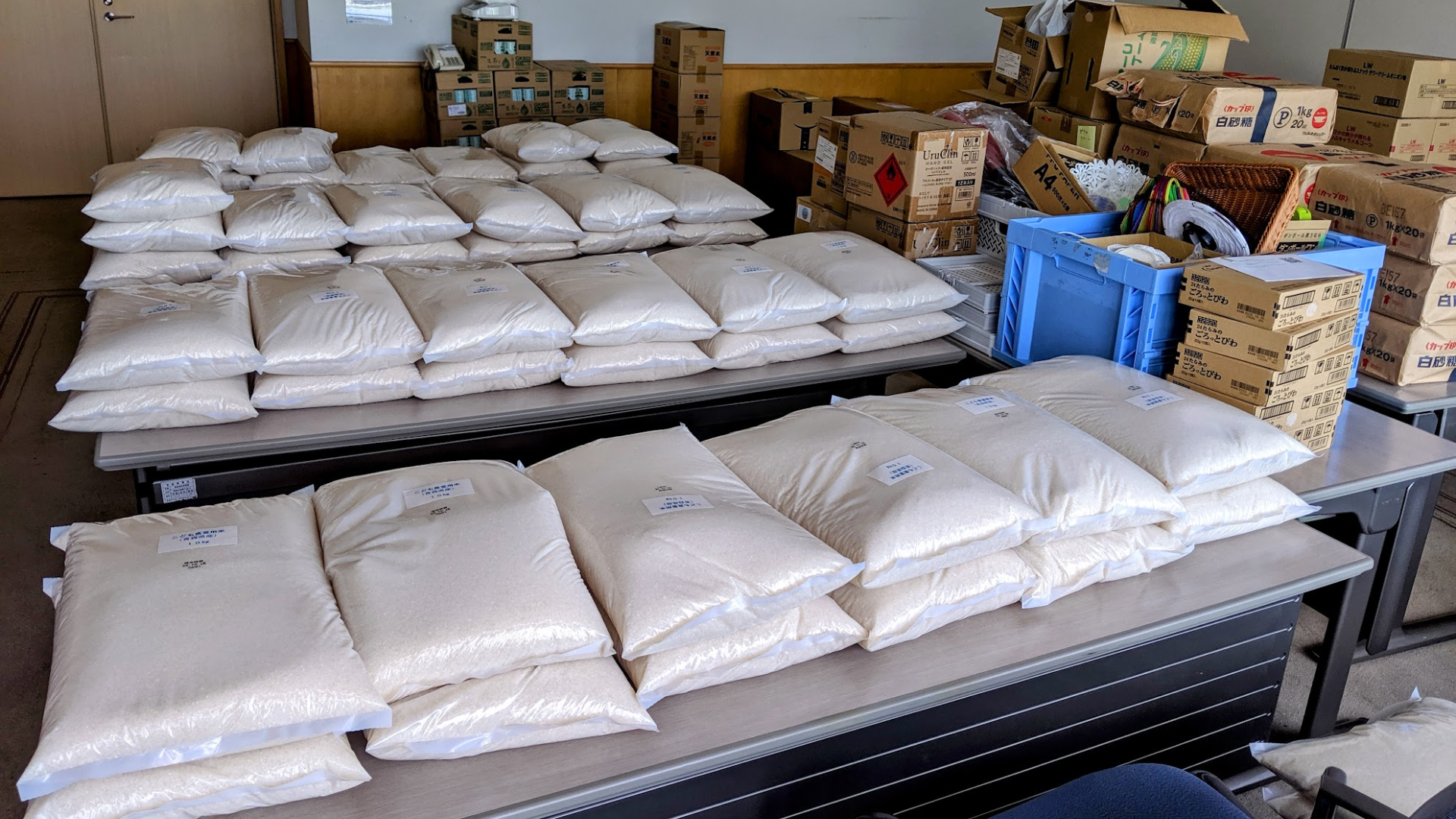 JA津軽みらいから、県産米1,750キロを青森県内のこども食堂等にご寄贈いただきました。