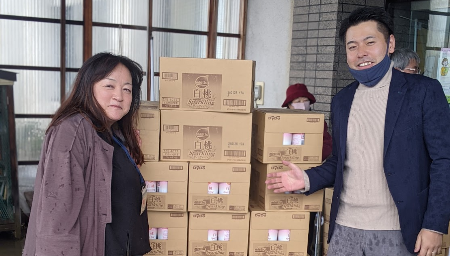 ダイドードリンコさまから「ミスティオ」を計243箱、2673㌔ご寄贈いただきました。